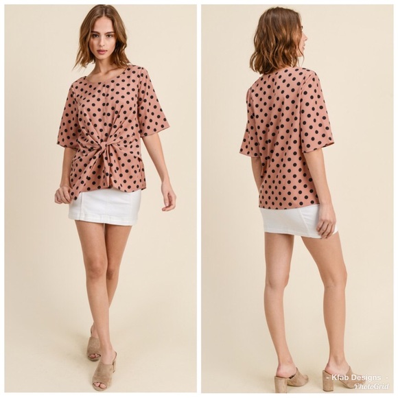 💖LAST 1! Pretty Polka Dot Mauve Front Tie Top! - Picture 2 of 6